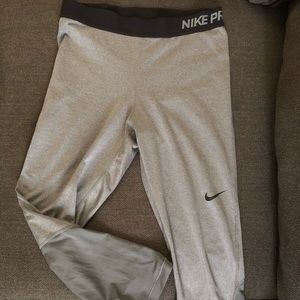 Nike Pro Crop Leggings